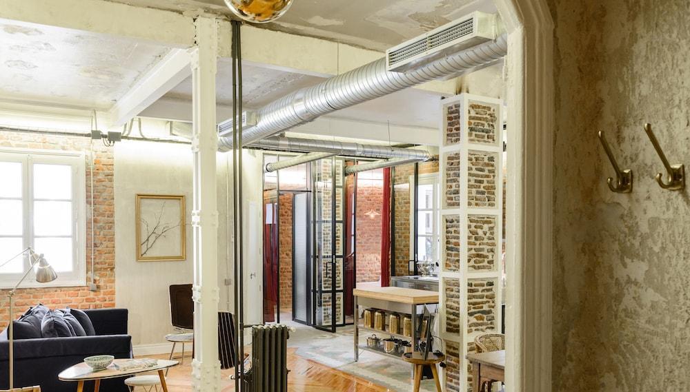 Charming Puerta De Alcala Apartment Madrid Exterior photo