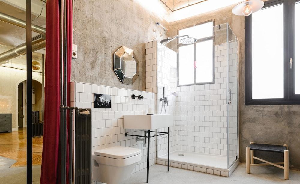Charming Puerta De Alcala Apartment Madrid Exterior photo